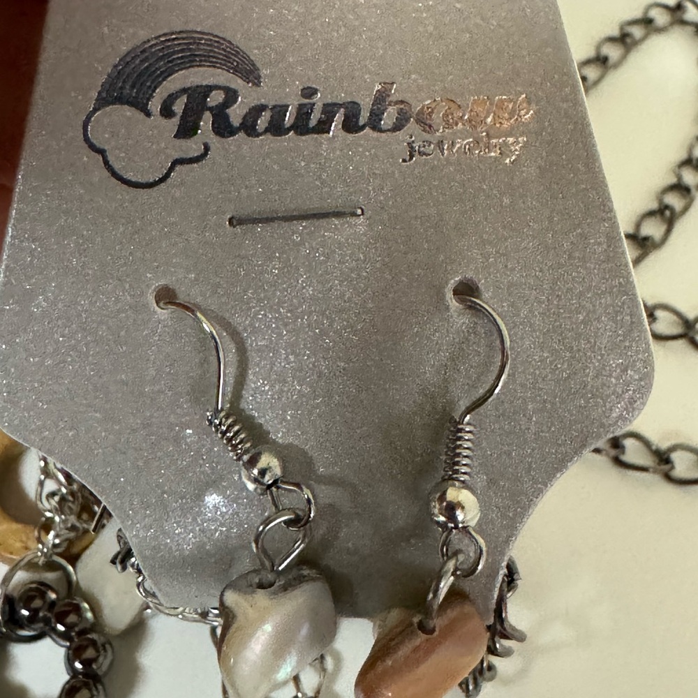 Necklace and earrings set
